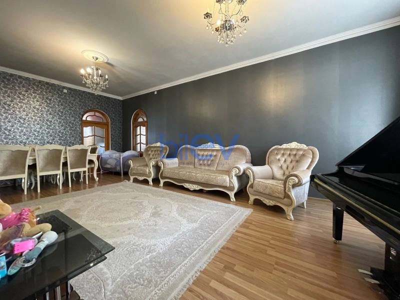 Satış 6 otaqlı Həyət evi  240m², Bakı