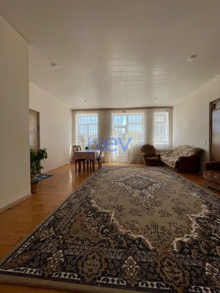 Satış 6 otaqlı Həyət evi  240m², Bakı