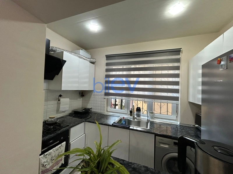 Satış 2 otaqlı Köhnə Tikili bina evi  50m², Bakı