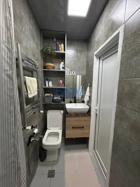 Satış 2 otaqlı Köhnə Tikili bina evi  50m², Bakı