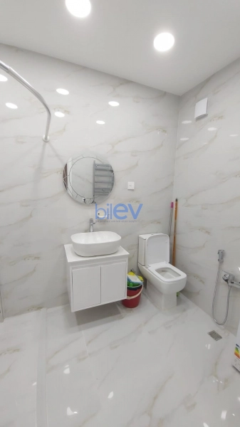 Aylıq Kirayə 2 otaqlı Yeni Tikili bina evi  68m², Bakı