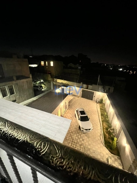 Satış 6 otaqlı Həyət evi  400m², Bakı