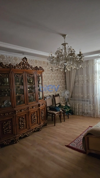 Satış 4 otaqlı Köhnə Tikili bina evi  86m², Bakı