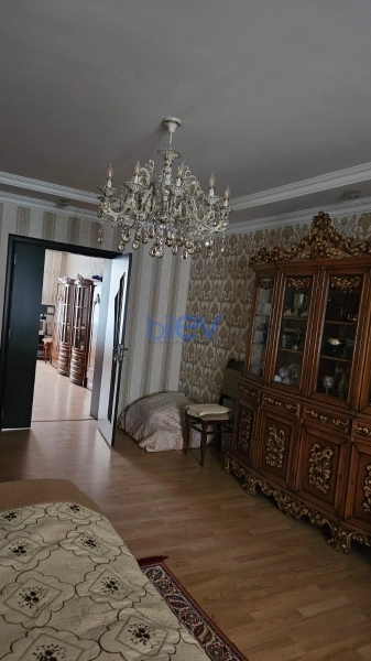Satış 4 otaqlı Köhnə Tikili bina evi  86m², Bakı