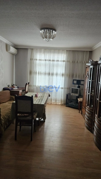 Satış 4 otaqlı Köhnə Tikili bina evi  86m², Bakı