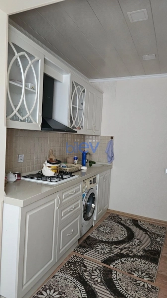 Satış 4 otaqlı Köhnə Tikili bina evi  86m², Bakı