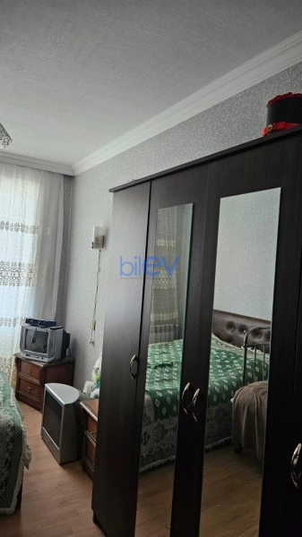 Satış 4 otaqlı Köhnə Tikili bina evi  86m², Bakı