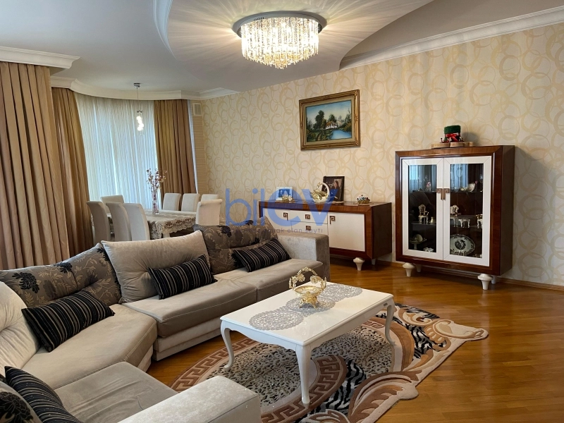 Satış 3 otaqlı Yeni Tikili bina evi  150m², Bakı