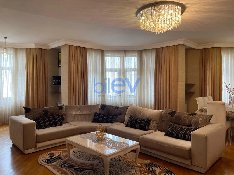 Satış 3 otaqlı Yeni Tikili bina evi  150m², Bakı