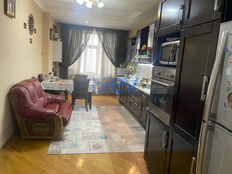 Satış 3 otaqlı Yeni Tikili bina evi  150m², Bakı