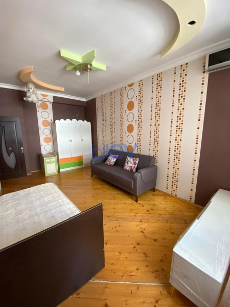Aylıq Kirayə 3 otaqlı Yeni Tikili bina evi  120m², Bakı