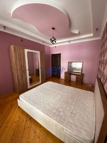 Aylıq Kirayə 3 otaqlı Yeni Tikili bina evi  120m², Bakı