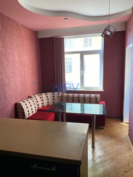 Aylıq Kirayə 3 otaqlı Yeni Tikili bina evi  120m², Bakı