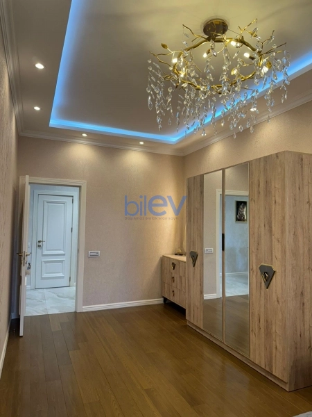 Satış 3 otaqlı Yeni Tikili bina evi  145m², Bakı