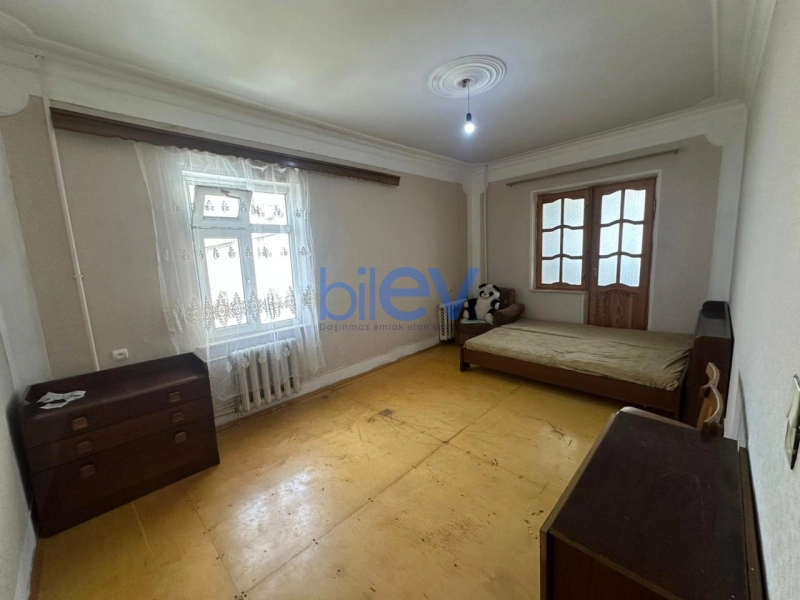 Aylıq Kirayə 2 otaqlı Köhnə Tikili bina evi  42.00m², Bakı
