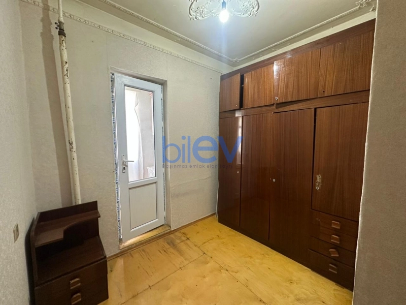 Aylıq Kirayə 2 otaqlı Köhnə Tikili bina evi  42.00m², Bakı