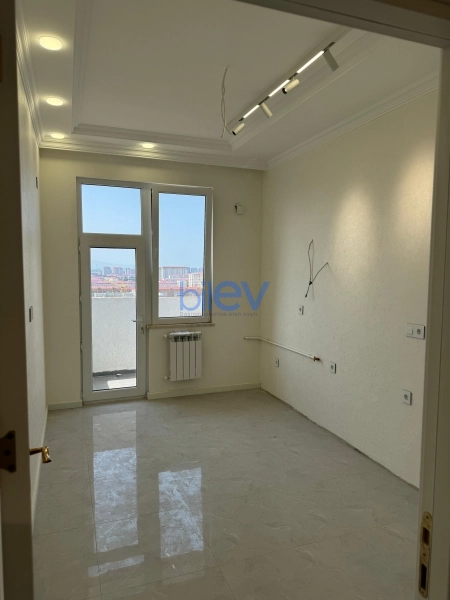 Satış 3 otaqlı Yeni Tikili bina evi  84m², Sumqayıt