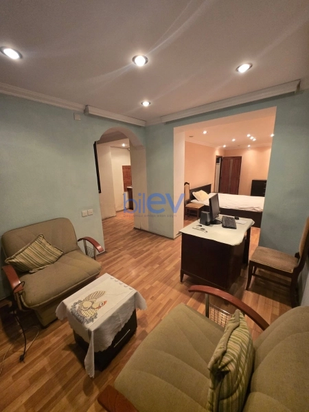 Satış 2 otaqlı Köhnə Tikili bina evi  40m², Bakı