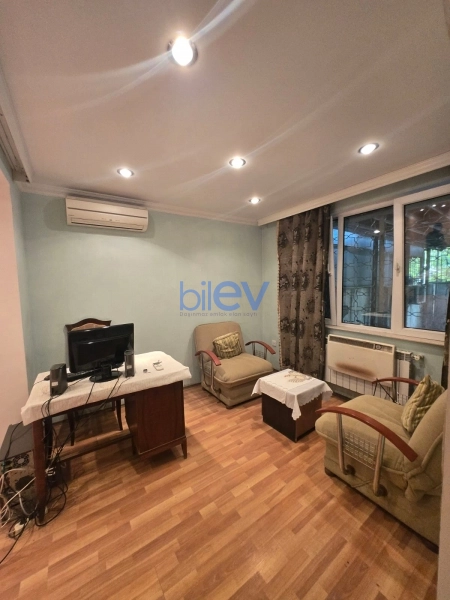 Satış 2 otaqlı Köhnə Tikili bina evi  40m², Bakı