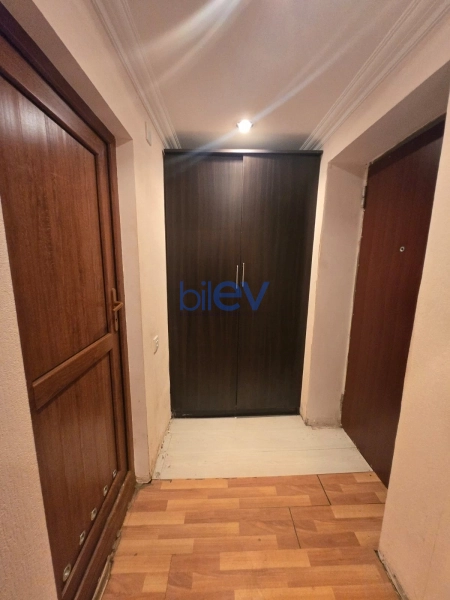 Satış 2 otaqlı Köhnə Tikili bina evi  40m², Bakı