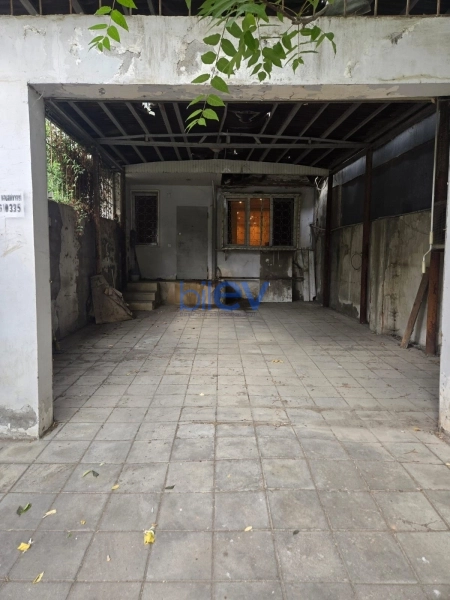 Satış 2 otaqlı Köhnə Tikili bina evi  40m², Bakı