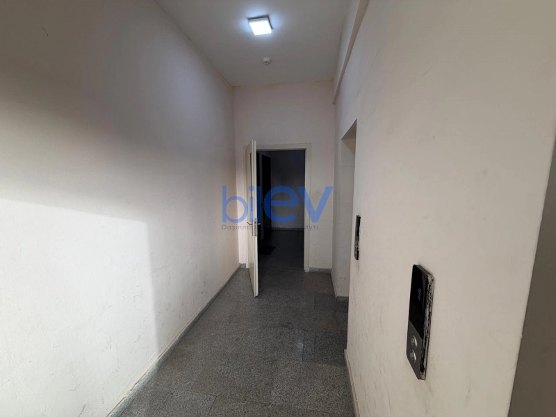 Aylıq Kirayə 2 otaqlı Yeni Tikili bina evi  60m², Bakı