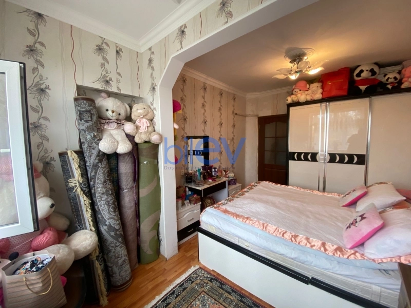 Satış 3 otaqlı Köhnə Tikili bina evi  70m², Bakı