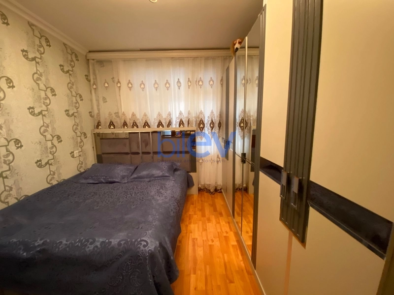 Satış 3 otaqlı Köhnə Tikili bina evi  70m², Bakı