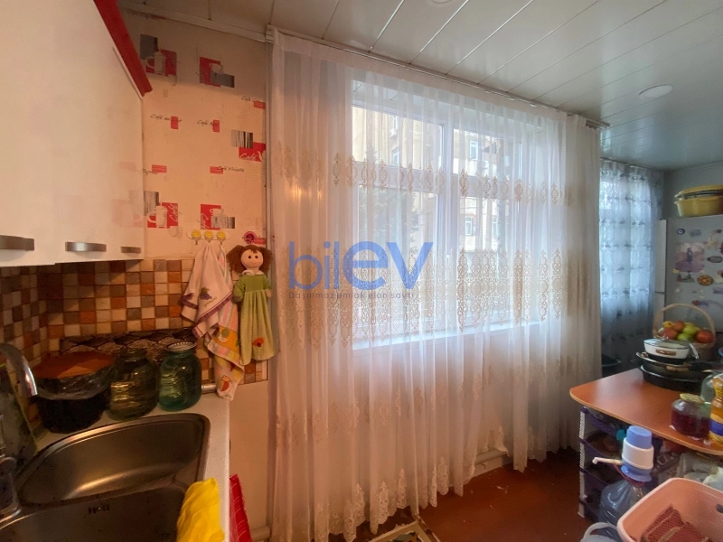 Satış 3 otaqlı Köhnə Tikili bina evi  70m², Bakı