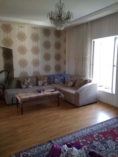 Aylıq Kirayə 2 otaqlı Köhnə Tikili bina evi  70m², Bakı