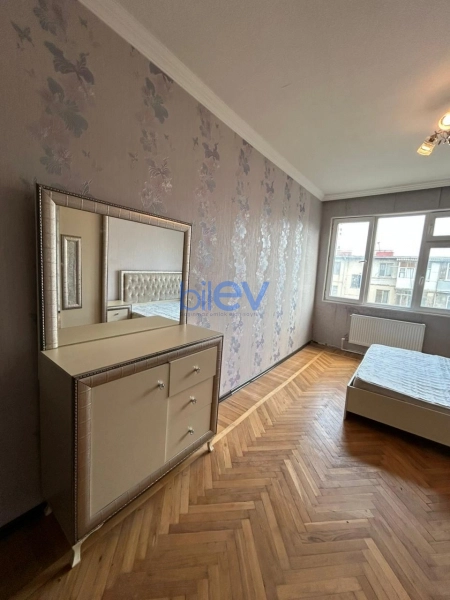 Aylıq Kirayə 2 otaqlı Köhnə Tikili bina evi  55m², Bakı