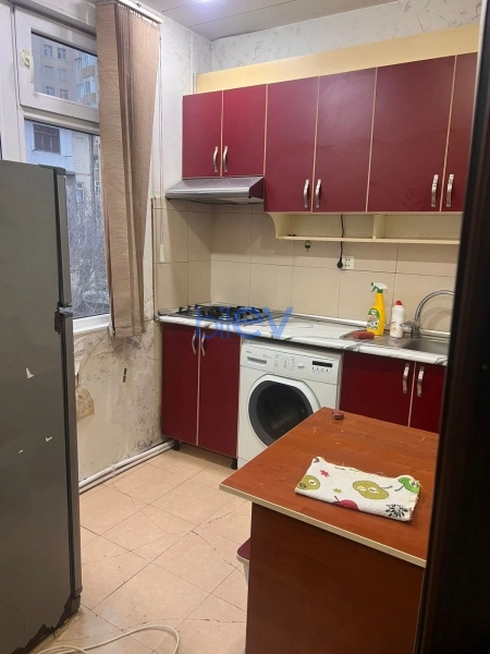Aylıq Kirayə 2 otaqlı Köhnə Tikili bina evi  55m², Bakı