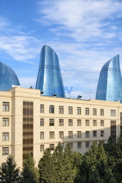 Aylıq Kirayə 3 otaqlı Köhnə Tikili bina evi  84m², Bakı