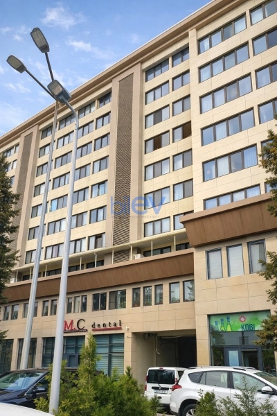 Aylıq Kirayə 3 otaqlı Köhnə Tikili bina evi  84m², Bakı