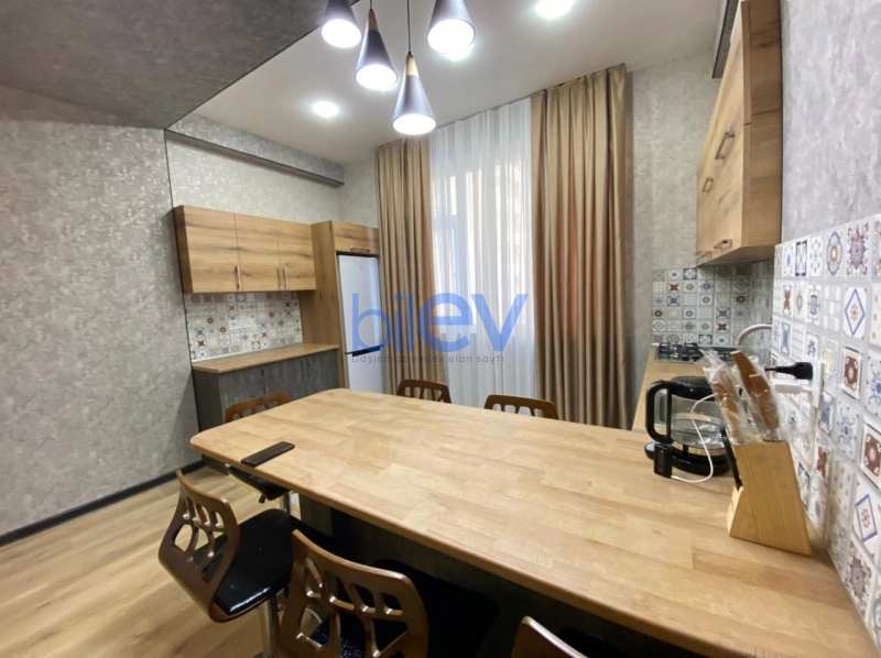 Aylıq Kirayə 2 otaqlı Yeni Tikili bina evi  70m², Bakı