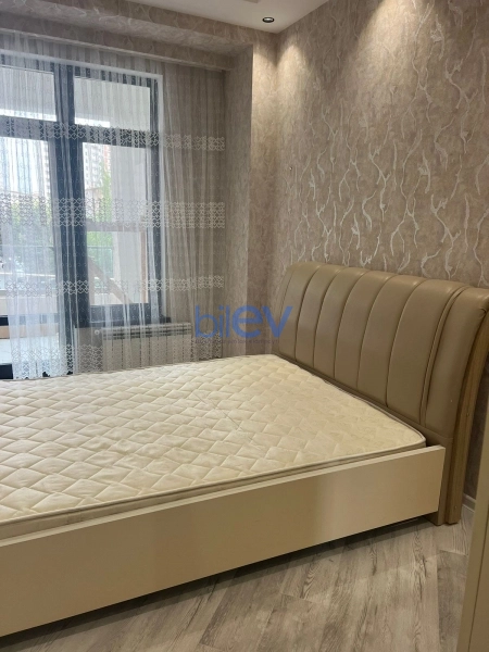 Aylıq Kirayə 2 otaqlı Yeni Tikili bina evi  61m², Bakı