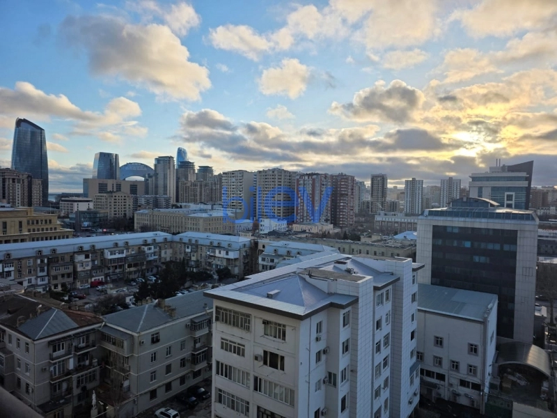 Aylıq Kirayə 2 otaqlı Yeni Tikili bina evi  79m², Bakı