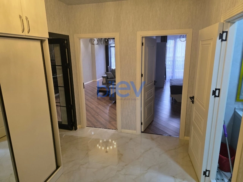 Aylıq Kirayə 2 otaqlı Yeni Tikili bina evi  79m², Bakı
