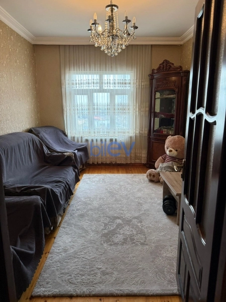 Satış 4 otaqlı Köhnə Tikili bina evi  110m², Bakı
