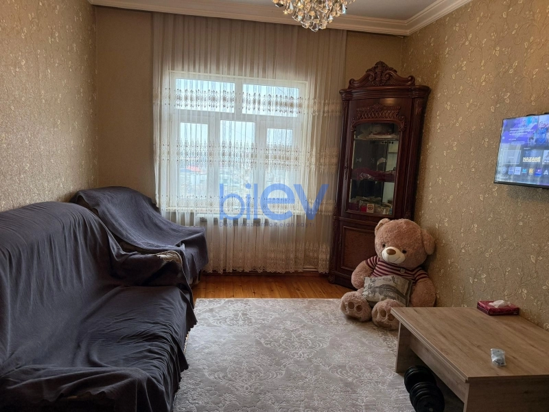 Satış 4 otaqlı Köhnə Tikili bina evi  110m², Bakı