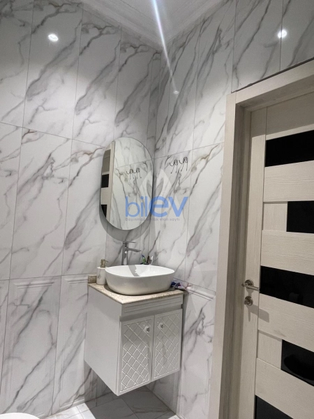 Aylıq Kirayə 2 otaqlı Yeni Tikili bina evi  80m², Bakı