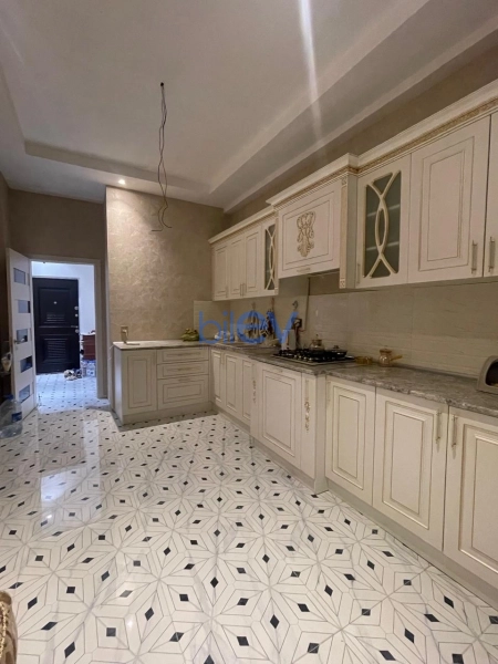 Aylıq Kirayə 2 otaqlı Yeni Tikili bina evi  80m², Bakı