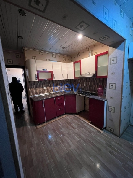 Aylıq Kirayə 2 otaqlı Köhnə Tikili bina evi  65m², Bakı