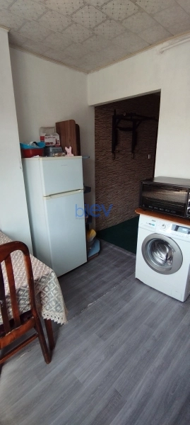 Satış 3 otaqlı Köhnə Tikili bina evi  80m², Bakı