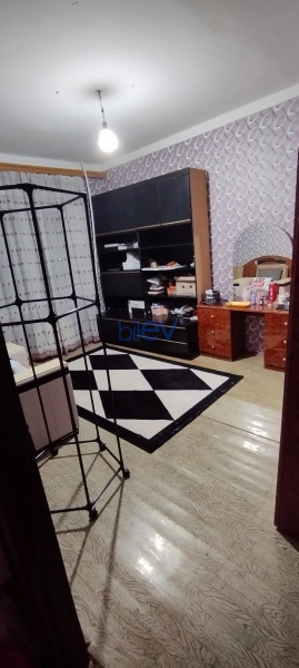 Satış 3 otaqlı Köhnə Tikili bina evi  80m², Bakı