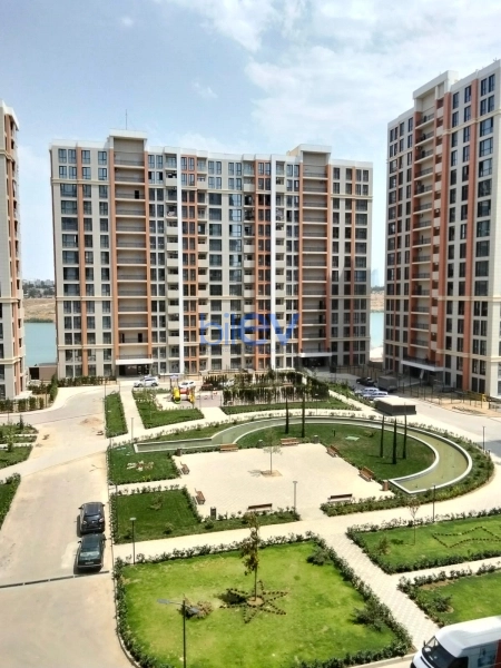 Satış 2 otaqlı Yeni Tikili bina evi  65m², Bakı