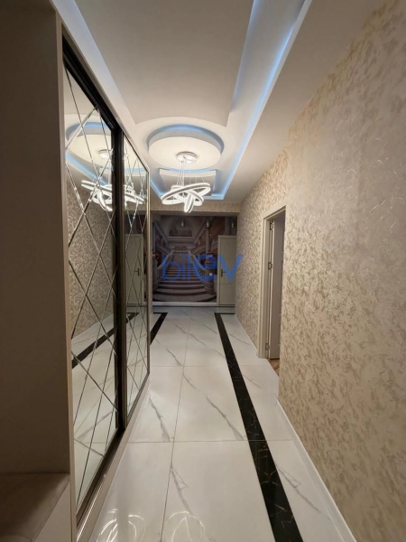Aylıq Kirayə 3 otaqlı Yeni Tikili bina evi  130m², Xırdalan