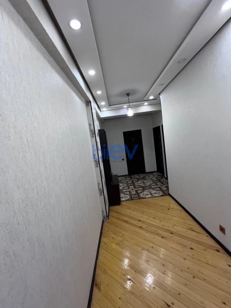 Aylıq Kirayə 3 otaqlı Yeni Tikili bina evi  110m², Xırdalan