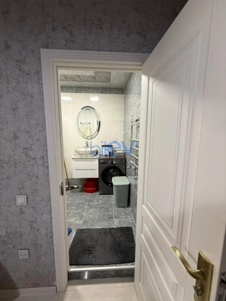 Satış 2 otaqlı Yeni Tikili bina evi  77m², Bakı