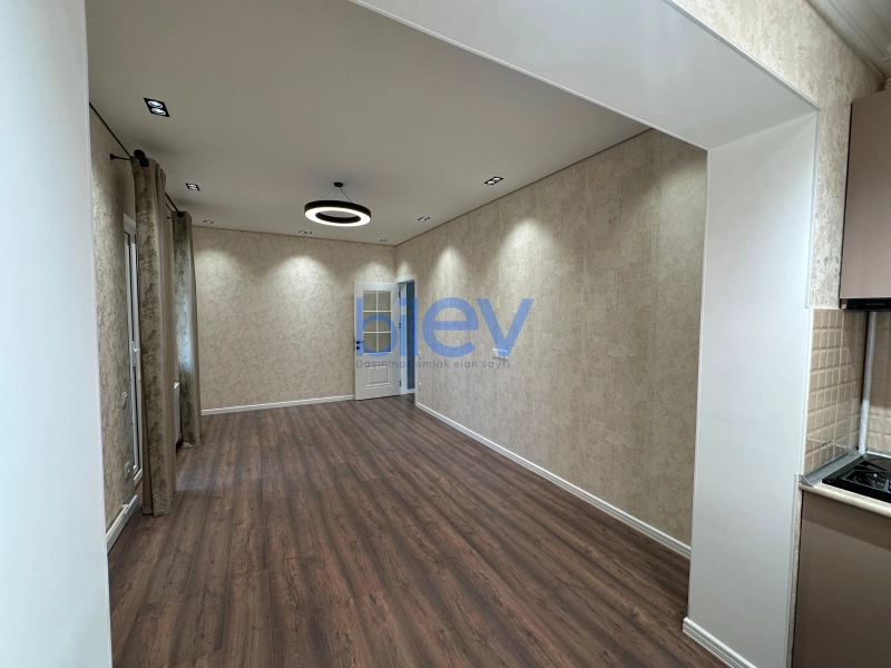 Satış 2 otaqlı Köhnə Tikili bina evi  42.00m², Bakı
